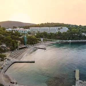 ***** Курортный комплекс Pine Bay Турция